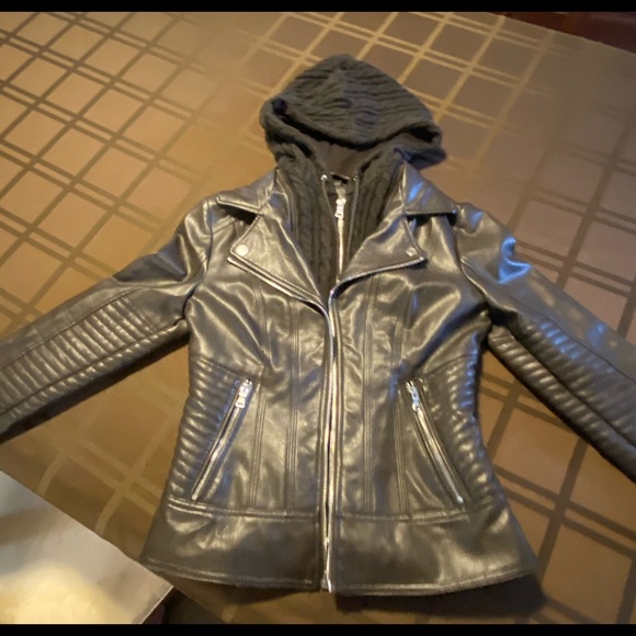 Guess jacket - Picture 7 of 8